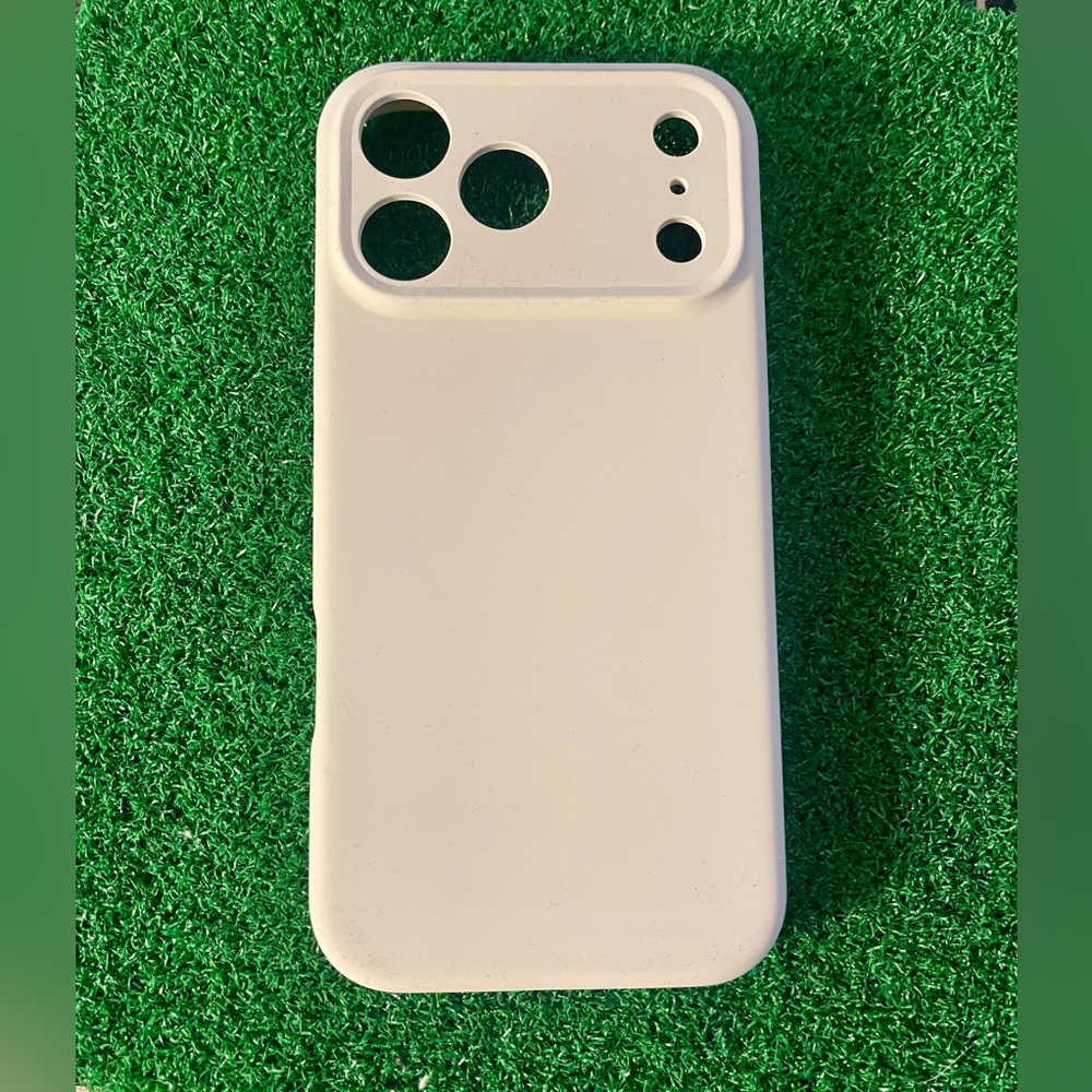 Love 3K Elegant Silicone Cream 16ProMax Phone Case